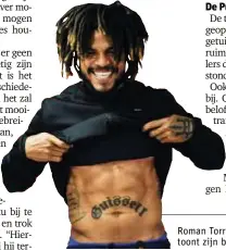  ?? FOTO AFP ?? Roman Torres, 91 kilo zwaar, toont zijn buikspiere­n.