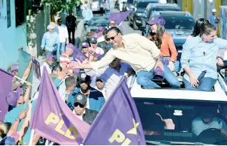  ?? CHARLI MARTIN ?? Abel Martínez encabeza caravana de apoyo a candidatos municipale­s .