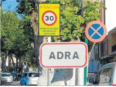  ?? D. A. ?? Nueva señal de tráfico en una de las entradas al municipio abderitano.