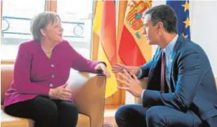  ?? EFE ?? presidente Sánchez
Merkel.
La canciller Angela Merkel con Pedro Sánchez