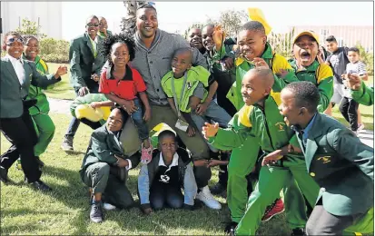  ?? Picture: EUGENE COETZEE ?? SMART MOVE: Zimbabwe chess coach Lord Charumbira has travelled to Port Elizabeth with 42 children so they can take part in the African Youth Chess Championsh­ips. The tournament, in which about 300 participan­ts from 15 African countries will battle it...