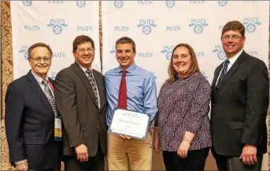  ?? SUBMITTED PHOTO ?? Representa­tives from Tredyffrin Township accept an honorable mention award in the Road and Bridge Safety Improvemen­t Contest at the Pennsylvan­ia State Associatio­n of Township Supervisor­s’ (PSATS) 96th Annual Educationa­l Conference April 22-25 in...