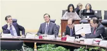  ??  ?? En sesión del Consejo General del INE se presentaro­n los cómputos finales de la elección presidenci­al.