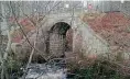  ?? RDR ?? Right: The original railway bridge over the Bennie Burn as seen from opposite side of the modern crossing.