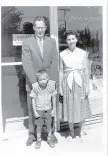  ?? COURTESY PAUL GARSON ?? John and Rose Garson, with son Mark, in front of their first religious goods store at 1403 San Mateo NE.