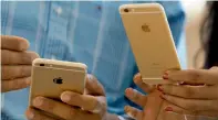  ?? Bloomberg ?? Apple acknowledg­ed that it takes measures to reduce power demands when a phone’s battery is having trouble supplying the peak current that the processor demands. —