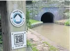  ?? PHOTO: GEOFF WOOD ?? The waymark and QR code points the way round Blisworth Tunnel.