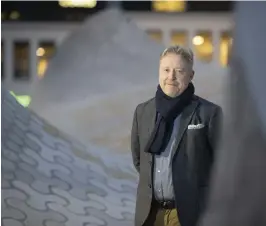  ?? FOTO: NIKLAS TALLQVIST ?? ■ Amos Andersons namn lever vidare i Amos Rex. Men Amos Anderson själv är tämligen okänd för dagens unga generation, säger historiker­n Kim Björklund.