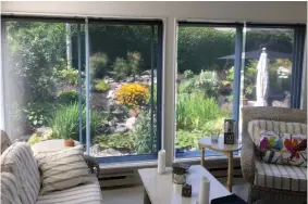  ?? SUPPLIED
THIS STORY WAS PROVIDED BY KRUMPERS SOLAR BLINDS FOR COMMERCIAL PURPOSES. ?? Krumpers Solar Blinds allow homeowners to maintain their view to the outdoors and keep
their house cool all summer long.