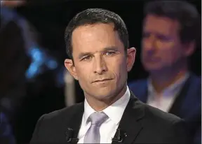  ??  ?? Benoît Hamon demande aux Français de ne pas « se faire voler l’élection ».