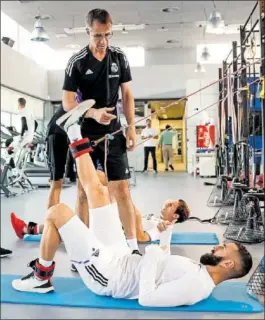  ?? ?? Benzema se quedó en el gimnasio y será baja contra el Cádiz.