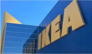  ?? ?? DOSSIER : Une enseigne IKEA à East Palo Alto, Californie, le lundi 10 juillet 2023.