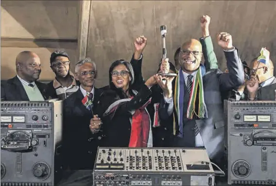  ?? Photos: Jairus Mmutle/gcis, PA Images/getty Images and Ben Martin/getty Images ?? Never-ending struggle: Nathi Mthethwa (above) hands over Radio Freedom equipment. Anti-apartheid actors protest outside the South African embassy in London. Revolution­ary Amílcar Cabral (below).