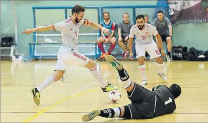  ?? FOTO: SEFUTBOL ?? La selección española no dio tregua al débil combinado danés en un doble enfrentami­ento amistoso con vistas al Mundial-2020