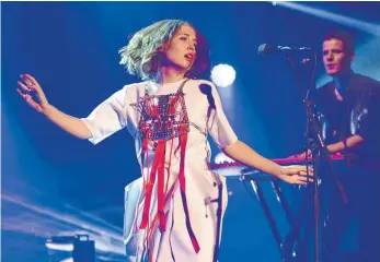  ?? FOTO: GEORG KLIEBHAN ?? Hat an der Popakademi­e Mannheim studiert und präsentier­t jetzt ihre Musik beim New Pop Festival in BadenBaden: Alice Merton.