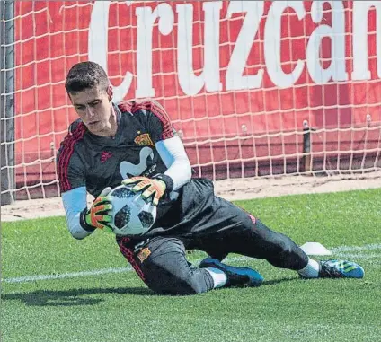  ?? FOTO: EFE ?? Asentado Kepa cuenta con la plena confianza de Lopetegui en caso de que le toque defender la portería de la selección en Rusia