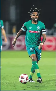  ??  ?? UMDLALI wamaZulu FC, uNhlanhla Vilakazi uthi akanalo noluncane uvalo ngeChiefs.