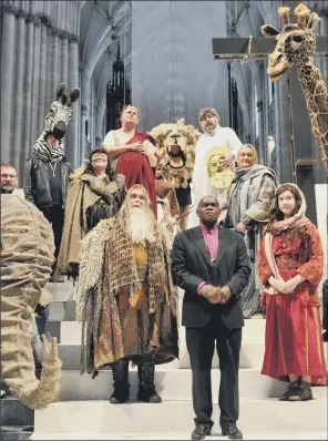  ?? PICTURE: GARY LONGBOTTOM ?? MEDIEVAL TRADITION: Dr John Sentamu with the cast of the Mystery Plays