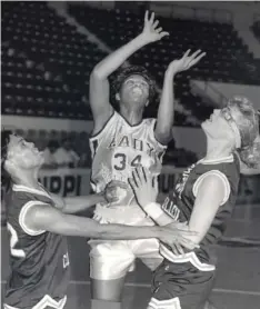  ?? (Submitted photo) ?? Ann Sanders-Carr (34) lettered as a Mississipp­i State women's basketball player from 1987-90.