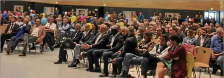  ??  ?? Le meeting En Marche a rempli la salle des fêtes de Rodez