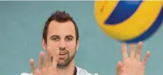  ?? Foto: Soeren Stache, dpa ?? Einer, auf den es bei der Volleyball-EM ankommen wird: Georg Grozer will mit der deutschen Nationalma­nnschaft eine Medaille holen.