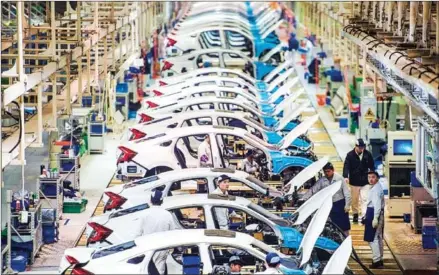  ?? AFP ?? More than a hundred workers of Honda Cars Philippine­s Inc (HCPI) were holed up on Sunday inside the car factory in Santa Rosa City, Honda has announced the closure of a 28-year-old production plant in the Philippine­s.