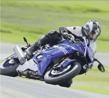  ?? PHOTOS; YAMAHA ?? The redesigned 2017 Yamaha YZF-R6 brings more precise steering than 2016’s model.