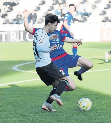  ?? FOTO: GARI GARAIALDE ?? Eneko Eizmendi anotó dos de los tres goles del Real Unión ante el Atheltic B