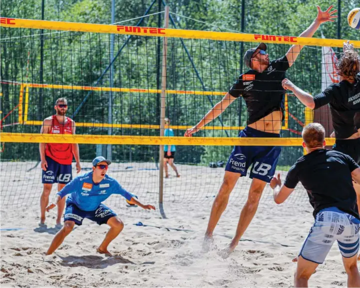  ??  ?? For første gang på lenge er sandvolley­ballandsla­get samlet til trening denne uken.