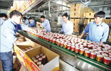  ?? VIETNAM NEWS AGENCY/VIET NAM NEWS ?? Last year, Vietnam produced more than five billion litres of beer (up 22.9 per cent over 2018) and consumed over four billion litres (up 29.1 per cent).