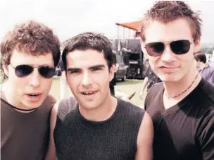  ??  ?? Local Boys in the Photograph – Stereophon­ics (Stuart Cable, Kelly Jones and Richard Jones) pictured in 1999