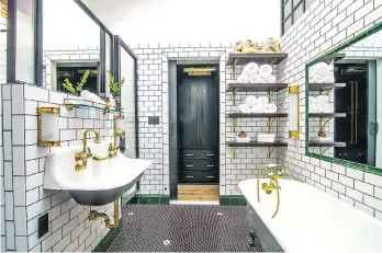  ?? NETFLIX ?? A home featured in the new Netflix series Stay Here, hosted by real estate expert Peter Lorimer and designer Genevieve Gorder, has a bathroom travellers would be immediatel­y drawn to when searching for a place.