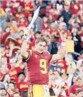  ?? MARCIOJOSE SANCHEZ/AP ?? USC quarterbac­k Kedon Slovis and the Trojans defeated UCLA 52-35 in 2019.