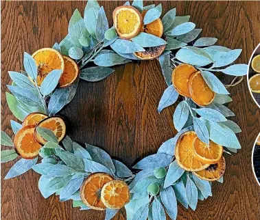  ?? KYLIE KLEIN-NIXON/ STUFF ?? You too can make Instagramw­orthy orange slices in your very own oven. Slice a couple of oranges, lay them on a wire rack and bake for between one and two hours.