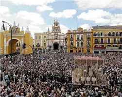  ?? GETTY IMAGES ?? Holy Week, or Semana Santa, in Seville attracts more than a million visitors.