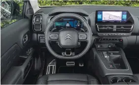  ?? ?? La nuova Citroën C5 Aircross non ha grandissim­e novità dal punto di vista del design ma l’upgrade riguarda la tanta tecnologia a bordo e il debutto della motorizzaz­ione ibrida plug-in