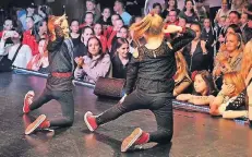  ?? RP-FOTO: ACHIM BLAZY ?? Der Dance-Contest lockte vor allem jüngere Besucher in die Aula des Kant-Gymnasiums.