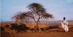  ?? Foto: Red Lion ?? Mauretanie­n unter sengender Sonne wird für Maurizo Maltese nicht nur zu einer Reise zu Pol Cruchten, sondern auch zu sich selbst.