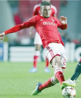  ??  ?? Bryan Cristante, 20 anni, da due stagioni al Benfica