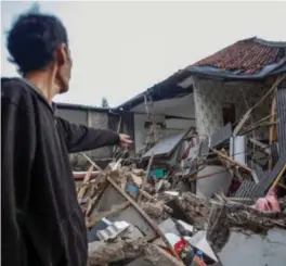  ?? Foto: Antara/reuters/ntb ?? ⮉ Skader etter det kraftige jordskjelv­et mandag, her fra Cianjur.