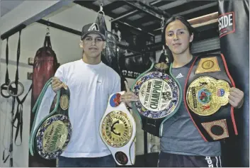  ?? FOTO CÉSAR NEYOY-BES ?? ERICK GUTIÉRREZ Y Britney Saldaña, boxeadores de Yuma Fight Academy, campeones en el torneo Title Invitation­al, celebrado recienteme­nte en Las Vedas.