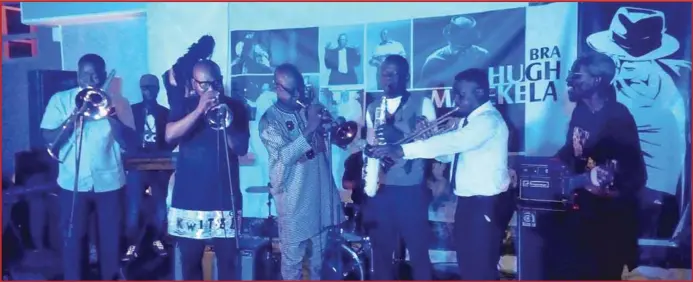  ??  ?? L-R: Nigerian Jazz Stars Bright Gain, Taiwo Clegg, Darex, Biodun Batik, Kwitee and FemiSlide performing at the tribute to Hugh Masekela in Lagos comp