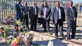  ?? Picture: PHANDO JIKELO ?? SOMBRE: President Jacob Zuma at the scene where the body of Courtney Pieters was found in a shallow grave in Bofors Circle.