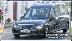  ??  ?? HEARTBREAK­ING Hearse at funeral