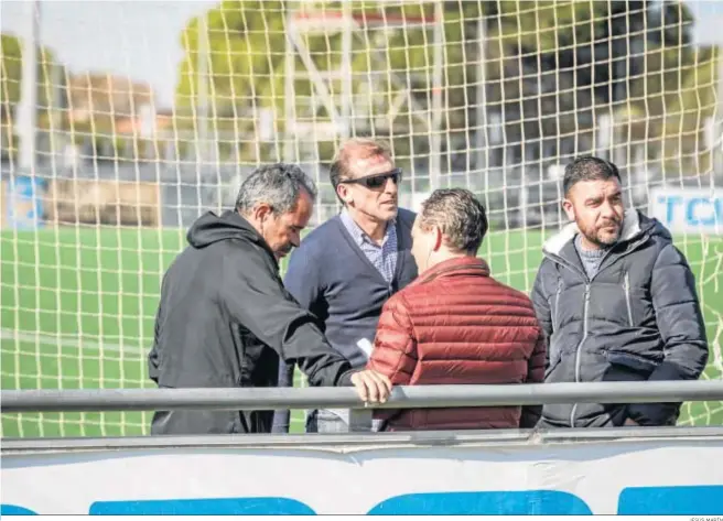  ?? JESÚS MARÍN ?? Cervera (i), Arias, David Navarro y Enrique Ortiz, hace un par de años en la Ciudad Deportiva de El Rosal.