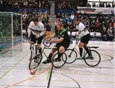  ?? FOTO: WOLFGANG KAISER ?? Das Duo des RMC Stein (weiß), hier im Spiel gegen das Team des RSC „Blitz“Schiefbahn, trat in Willich als amtierende­r Weltmeiste­r an.