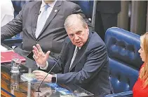  ?? VALTeR CAMPANATO/AGÊNCIA BRASIL ?? O relator da reforma no Senado, Jereissati, em reunião da CCJ