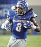  ?? COMMERCIAL APPEAL ?? Memphis’ Darrell Henderson is the nation’s second-leading overall rusher with 1,148 yards, and leads the nation at 10.07 yards per carry. MARK WEBER/THE