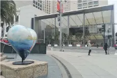  ??  ?? A mecca for techheads is Apple’s flagship store in Union Square, with 42-foot sliding doors and a 6K video screen.