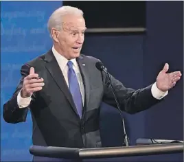  ??  ?? JOE BIDEN makes a point during the f inal presidenti­al debate in Nashville. There is no proof that he’s connected to corruption in Ukraine or China.